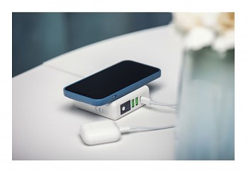 Multifunkční cestovní set nabíječky (15W) a powerbanky (8000 mAh) Forcell 4v1 bílý6