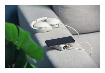 Multifunkční cestovní set nabíječky (15W) a powerbanky (8000 mAh) Forcell 4v1 bílý7