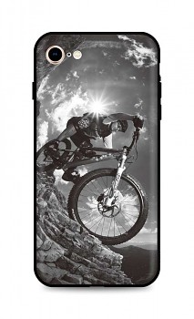Zadní silikonový kryt DARK na iPhone SE 2022 Mountain Rider