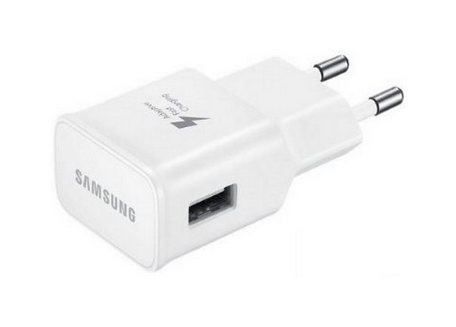 Originální cestovní adaptér Samsung EP-TA20EWE s funkcí rychlonabíjení bílý 15W